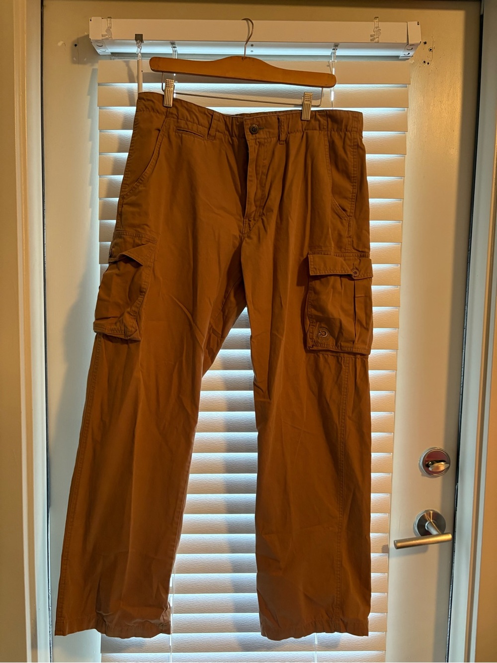Margaritaville Men's Khaki Cargo Pants Size 36/32, Slim Fit